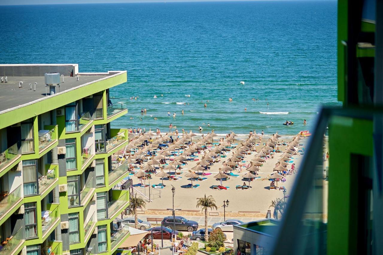 Vintage Breeze Apartment - Spa Pools Resort Mamaia Exterior photo