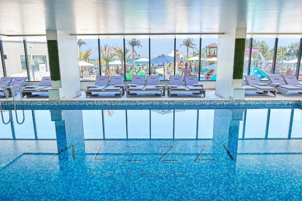 Vintage Breeze Apartment - Spa Pools Resort Mamaia Exterior photo